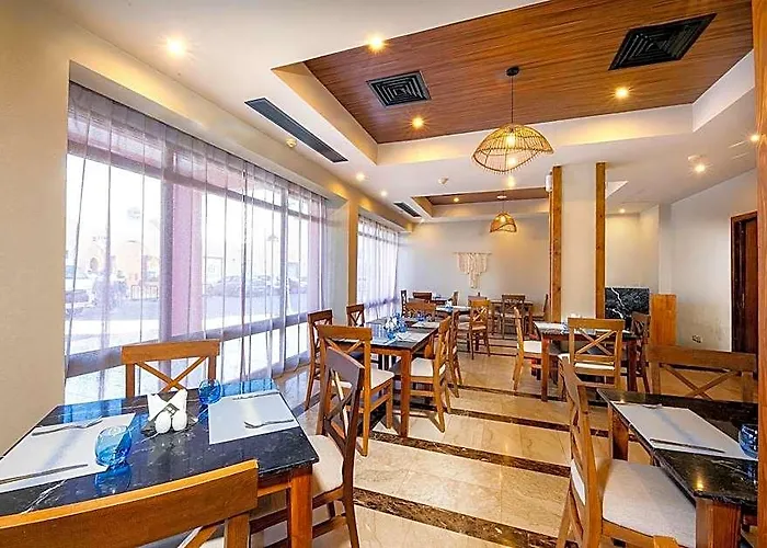 Ajira Bay Marina Hotel 4*