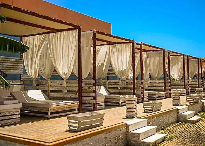 Hotel Ajira Bay Marina 4*